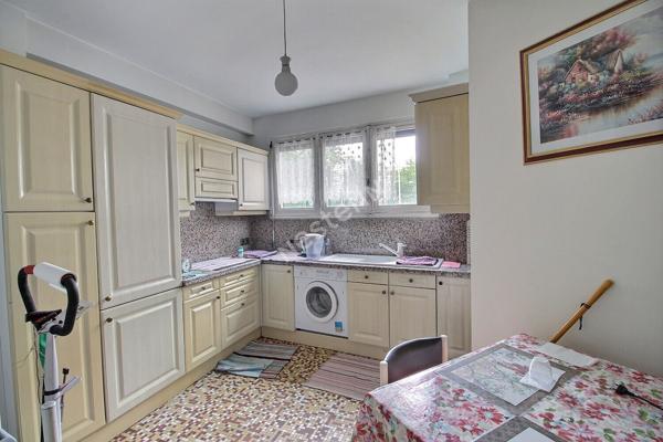 BAGNOLET, A 5MIN DU METRO GALLIENI, GRAND 2 PIECES DE 51M² TRES LUMINEUX AVEC SON EXPOSITION PLEIN SUD