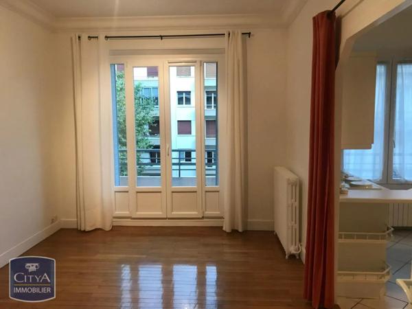 Appartement à louer 2 pièces 53.87m²