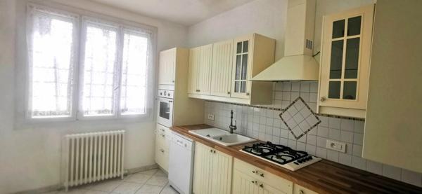 Rouen - rive gauche : MI 118 m² avec jardin 270 m², 3 CH, 2 Gges, PK, Bâtiment annexe !