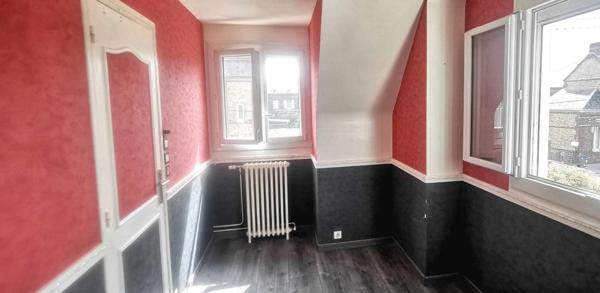 Rouen - rive gauche : MI 118 m² avec jardin 270 m², 3 CH, 2 Gges, PK, Bâtiment annexe !