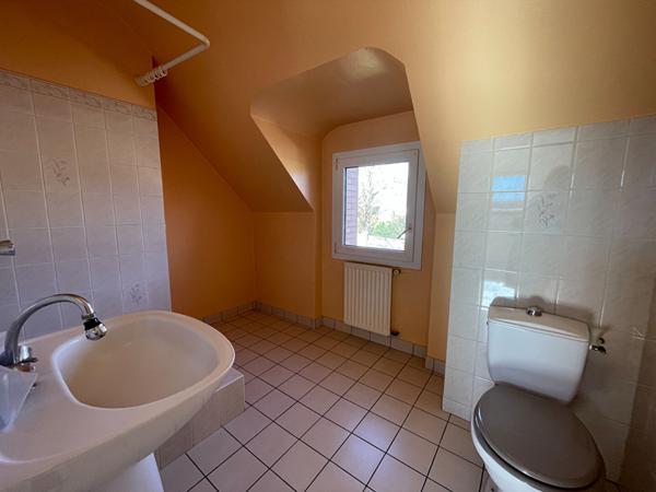 Maison à vendre à Ploeren luscanen 4 chambres bus commerces