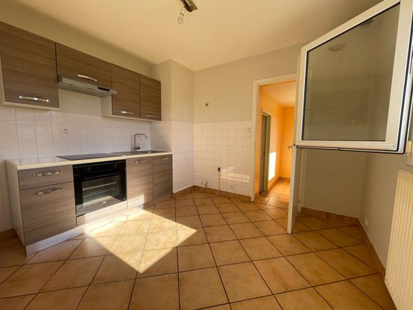 Maison à vendre à Ploeren luscanen 4 chambres bus commerces