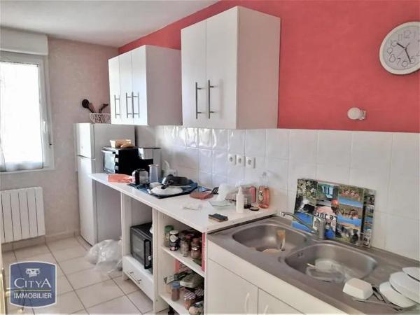 Appartement à louer 4 pièces 74.1m²