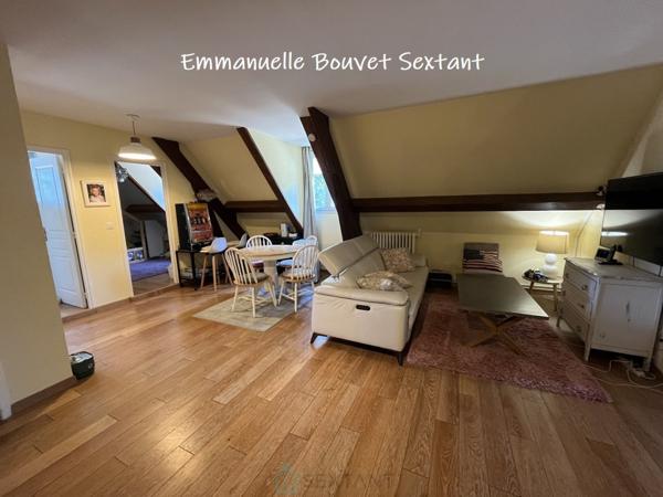 BERGERAC, jolie maison périgourdine, 202 m², 6 chambres, vie possible de plain-pied, piscine, garage, beau terrain arboré et clos