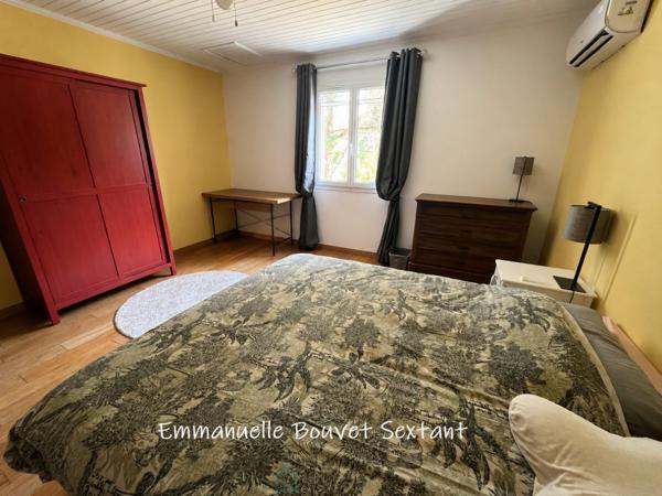 BERGERAC, jolie maison périgourdine, 202 m², 6 chambres, vie possible de plain-pied, piscine, garage, beau terrain arboré et clos