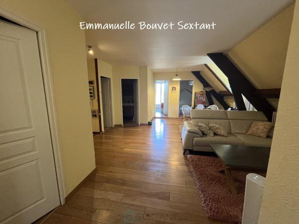 BERGERAC, jolie maison périgourdine, 202 m², 6 chambres, vie possible de plain-pied, piscine, garage, beau terrain arboré et clos