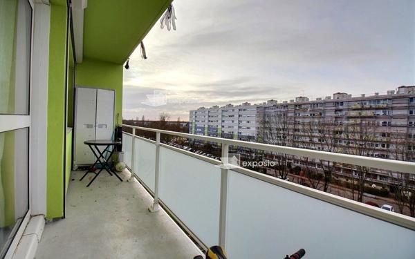 Appartement à vendre    4 pièces • 74,79 m2 Ris-Orangis