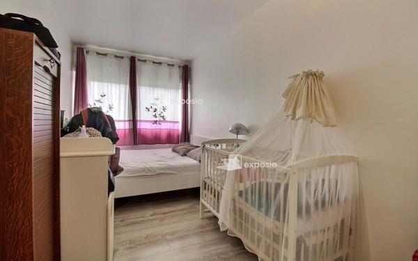 Appartement à vendre    4 pièces • 74,79 m2 Ris-Orangis