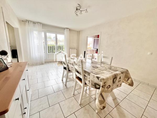 Appartement T5 100m2 avec place de parking privée