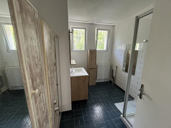 Maison à louer 780 € CC Rudeau-Ladosse 6 p 121 m² DPE C
