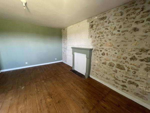 Maison à louer 780 € CC Rudeau-Ladosse 6 p 121 m² DPE C