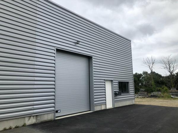 Local d’activite de 150m2 à SAINT MARTIN DES CHAMPS