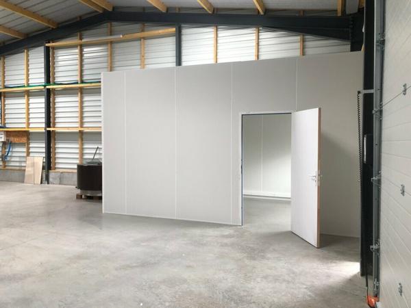 Local d’activite de 150m2 à SAINT MARTIN DES CHAMPS