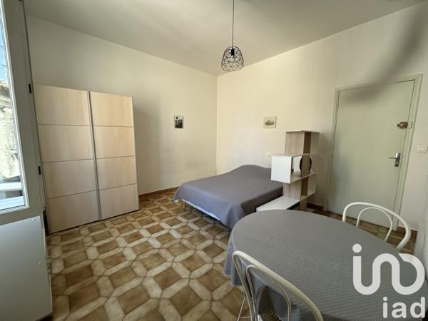 Location appartement 1 pièce 58 m² Aramon