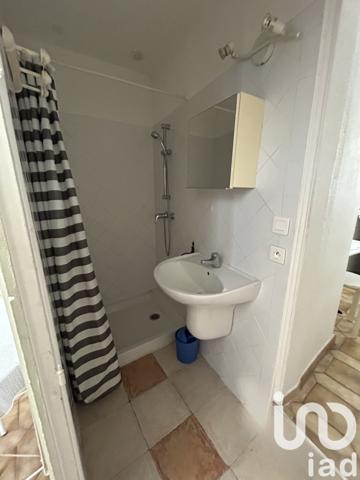 Location appartement 1 pièce 58 m² Aramon