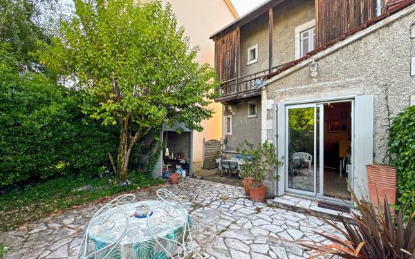 Maison à vendre    6 pièces • 172 m2 Périgueux