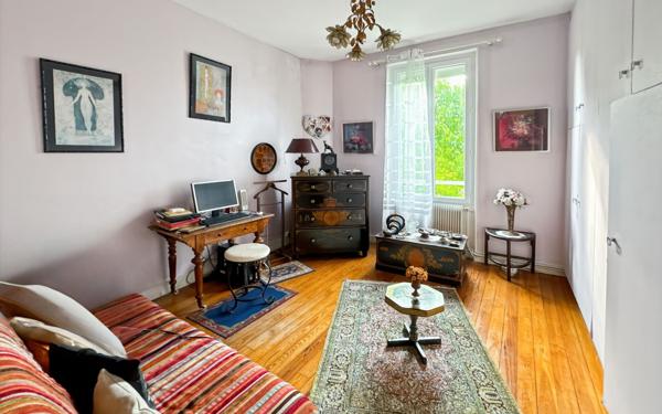 Maison à vendre    6 pièces • 172 m2 Périgueux