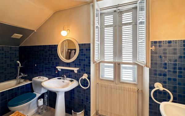 Maison à vendre    6 pièces • 172 m2 Périgueux