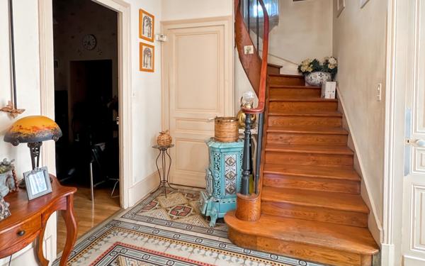 Maison à vendre    6 pièces • 172 m2 Périgueux