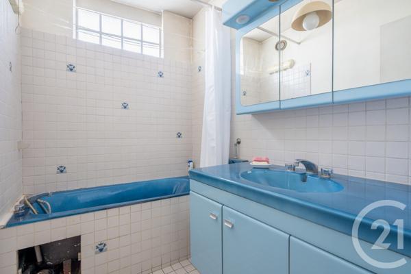 Appartement F4 à vendre  4 pièces - 88,53 m2 PARIS - 75011