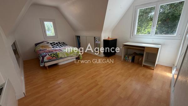 Maison à PLUNERET, 56400 - 10 pièces 217m²
