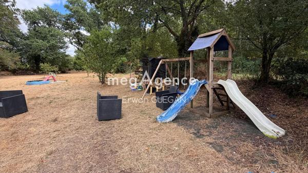 Maison à PLUNERET, 56400 - 10 pièces 217m²