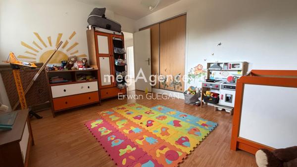 Maison à PLUNERET, 56400 - 10 pièces 217m²