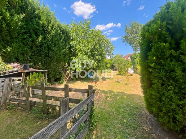 Maison Briarde avec Piscine et Beaux Volumes