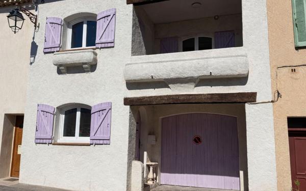 Maison à vendre    4 pièces • 91,43 m2 Roquebrune-sur-Argens