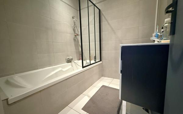 Maison à vendre    4 pièces • 91,43 m2 Roquebrune-sur-Argens