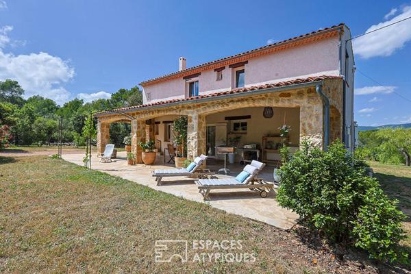 Maison de charme dans son écrin de verdure