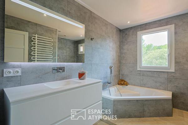 Maison de charme dans son écrin de verdure
