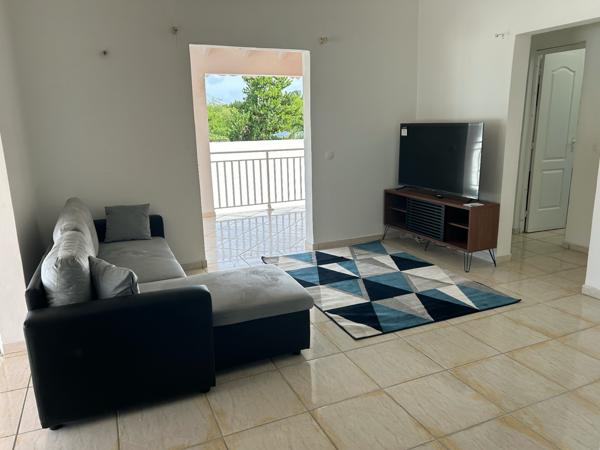 Maison 2 chambres sur 410m2 de terrain