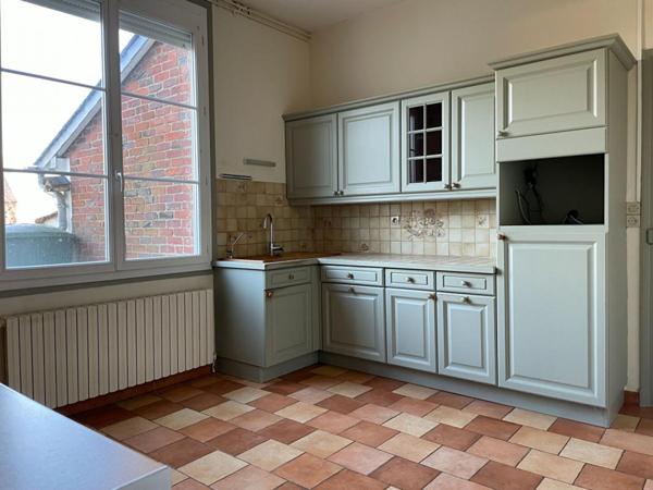 14100 Lisieux Maison familiale 5 chambres 148 m²  242 000 Euros