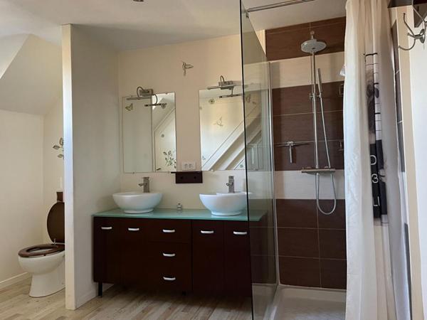 14100 Lisieux Maison familiale 5 chambres 148 m²  242 000 Euros