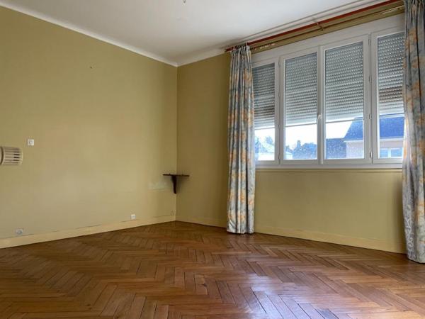 14100 Lisieux Maison familiale 5 chambres 148 m²  242 000 Euros