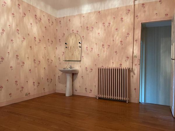 14100 Lisieux Maison familiale 5 chambres 148 m²  242 000 Euros