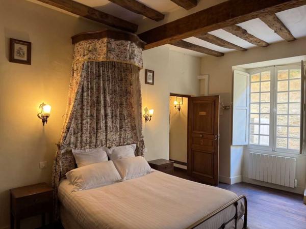 Immeuble - Sarlat-la-caneda Un immeuble d'exception à Sarlat : l'art de vivre périgourdin comme projet d'investissement. Vidéos sur demande