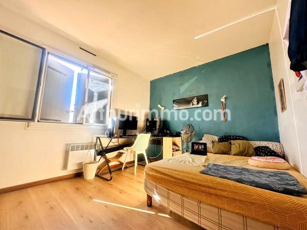 Vente                                                      Maison
                        
                     8 pièces                      136 m2                     à Béziers