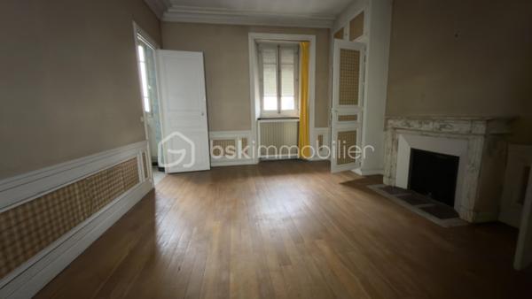 Immeuble mixte de 700 m²