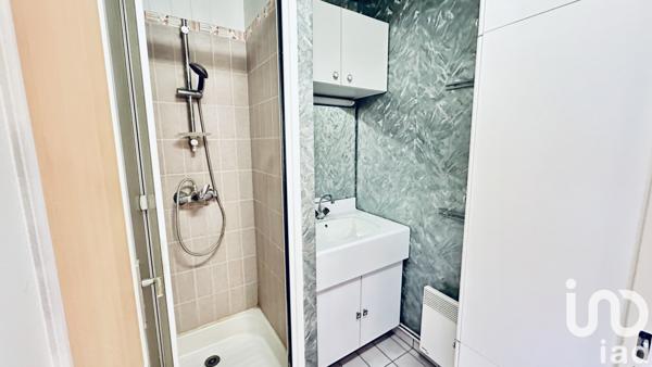 Apartment for sale 4 rooms 84 m² Courbevoie