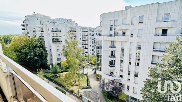 Apartment for sale 4 rooms 84 m² Courbevoie