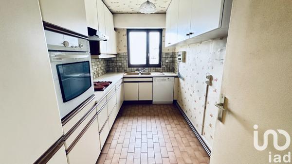 Apartment for sale 4 rooms 84 m² Courbevoie