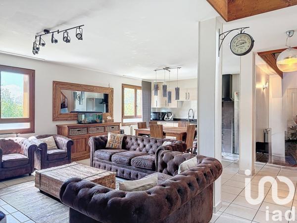 Duplex 4 pièces de 92 m² à Saint-Félix (74540)