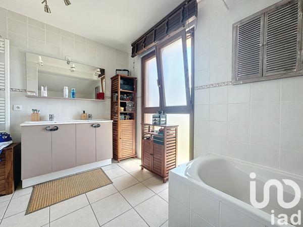 Duplex 4 pièces de 92 m² à Saint-Félix (74540)