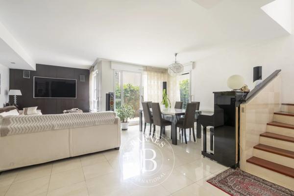 Paris 15ème, Maison de ville 4 Chambres -  147 m² à vendre