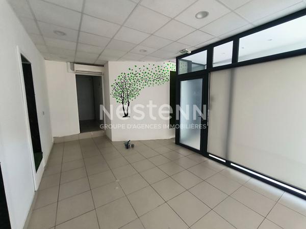 LOCAL COMMERCIAL AVEC APPARTEMENT ? EMPLACEMENT N°1