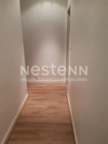 Grand  appartement T2 Bis, 1 chambre, 1 bureau, Le Mans hyper centre ville dans rue piétonne, proche cathédrale, cinéma, marché, centre ville, tram à 2 mn