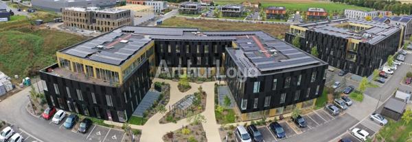 Bureaux à louer à Lesquin dans immeuble moderne climatisé rénové