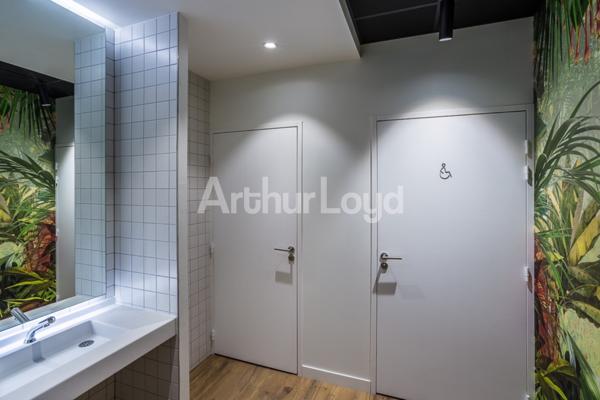 Bureaux à louer à Lesquin dans immeuble moderne climatisé rénové